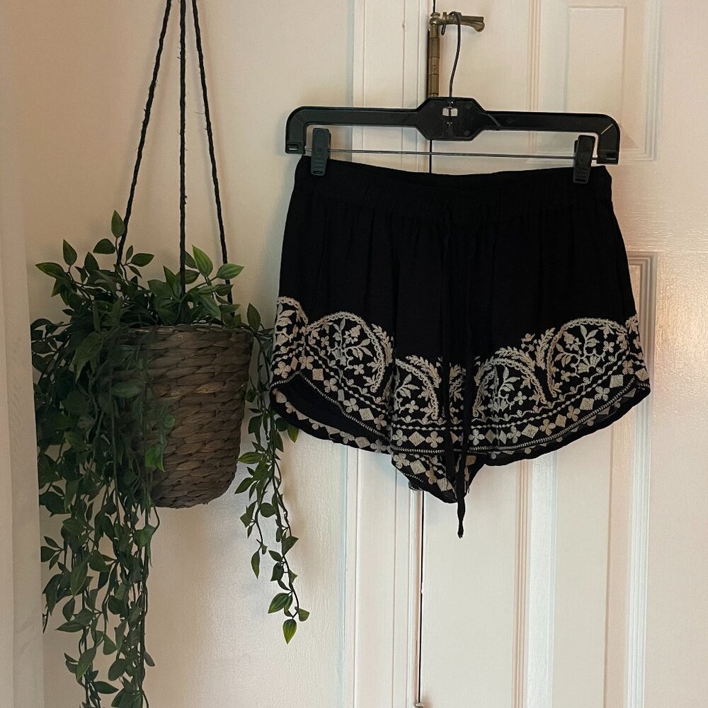 PAPAYA BOHO BEACH SHORTS CASUAL SHORTS - size S